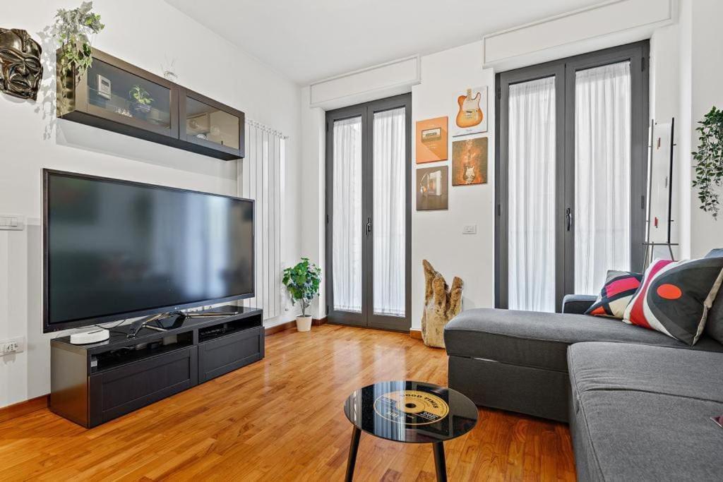 Milano-M1 Rock House Apartment Exterior photo